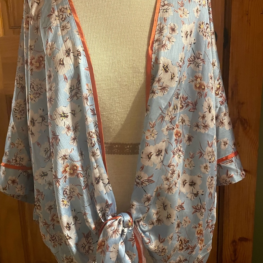 Easel Floral Kimono Robe - Light Blue and Rust